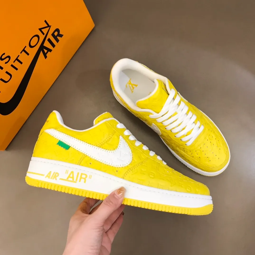 Men's shoes💰p440 "*oui* Vuitto*" x OFF-WHITE x Nike three-party collaboration! Trendy and cool men's casual sports shoes with unrivaled color matching. The design idea basically continues the style of THE TEN. The Swoosh line and tongue label have a very familiar visual effect and are both fashionable and trendy! A must-have for fashionistas! The effect on your feet is absolutely stunning! Size: 38-45